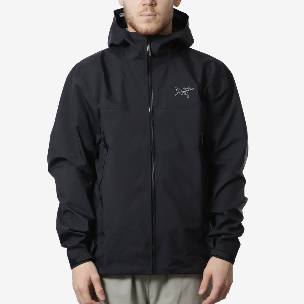 main Arc'teryx Beta Jacket, Black, Detail Shot 1