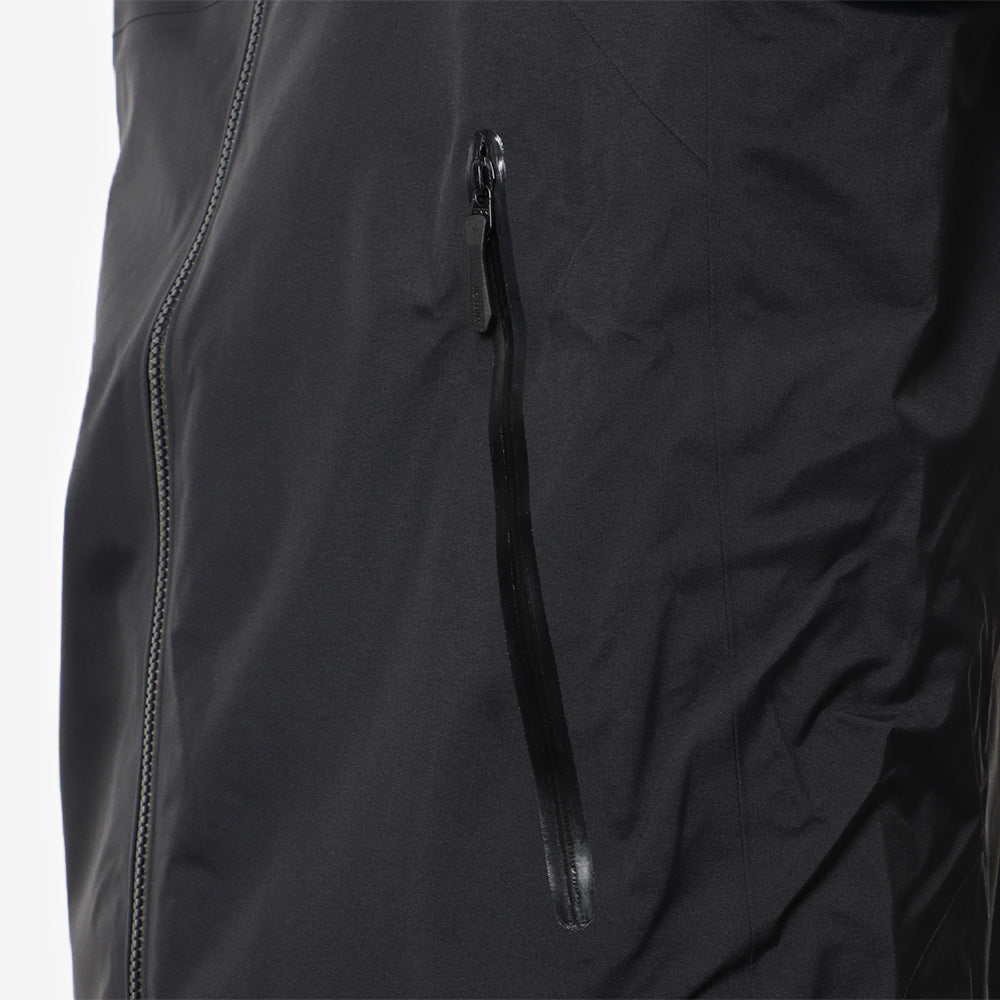 main Arc'teryx Beta Jacket, Black, Detail Shot 3