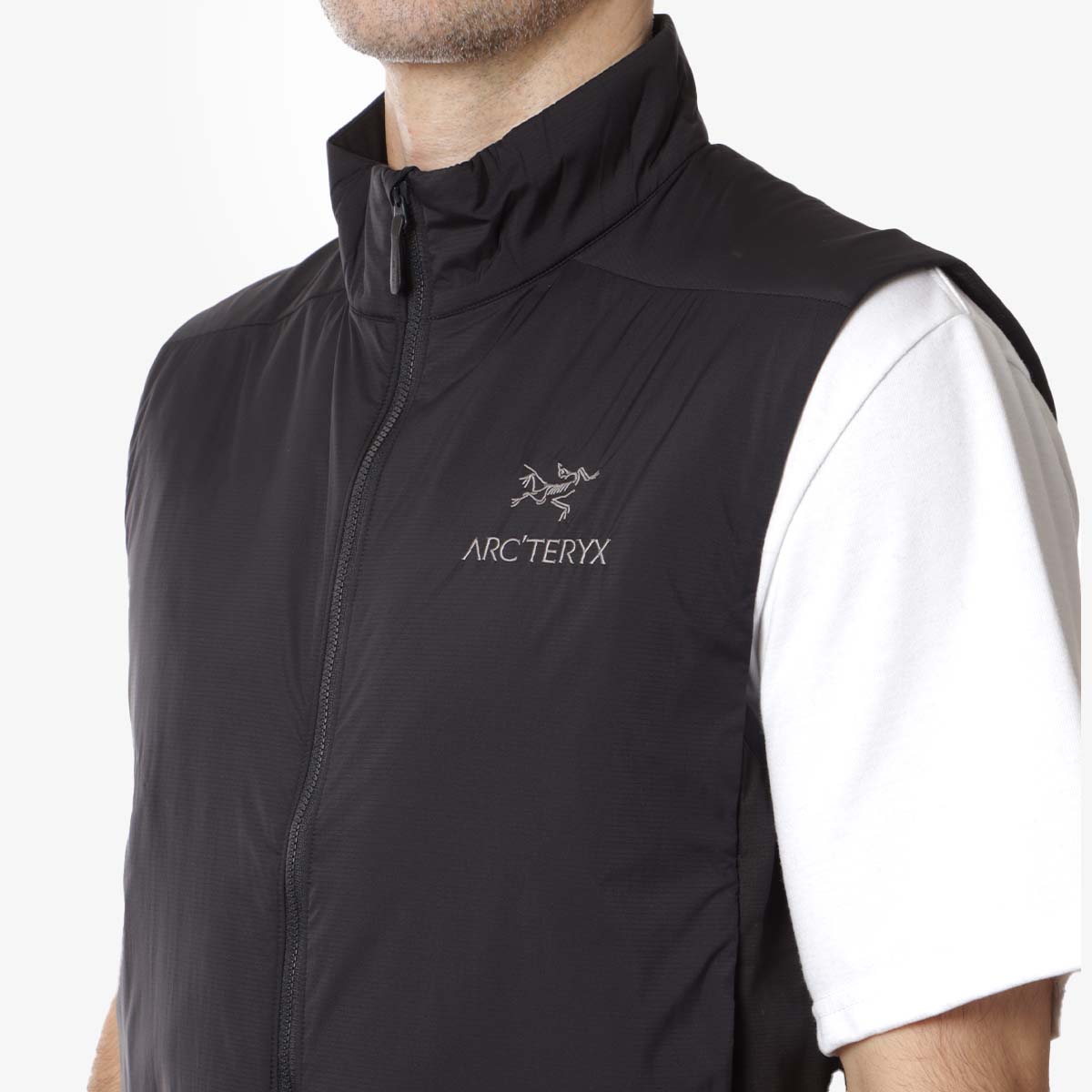 Arc'teryx Atom Vest, Black, Detail Shot 2