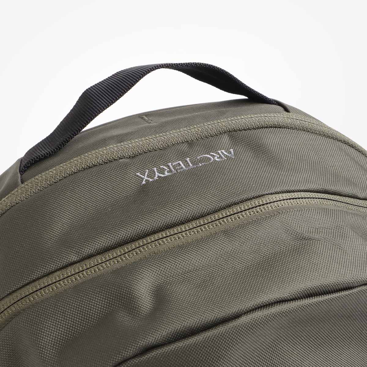 main Arc'teryx Mantis 16 Backpack, Tatsu, Detail Shot 3