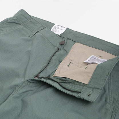 Carhartt WIP Regular Cargo Shorts, Duck Green (Rinsed), Detail Shot 3