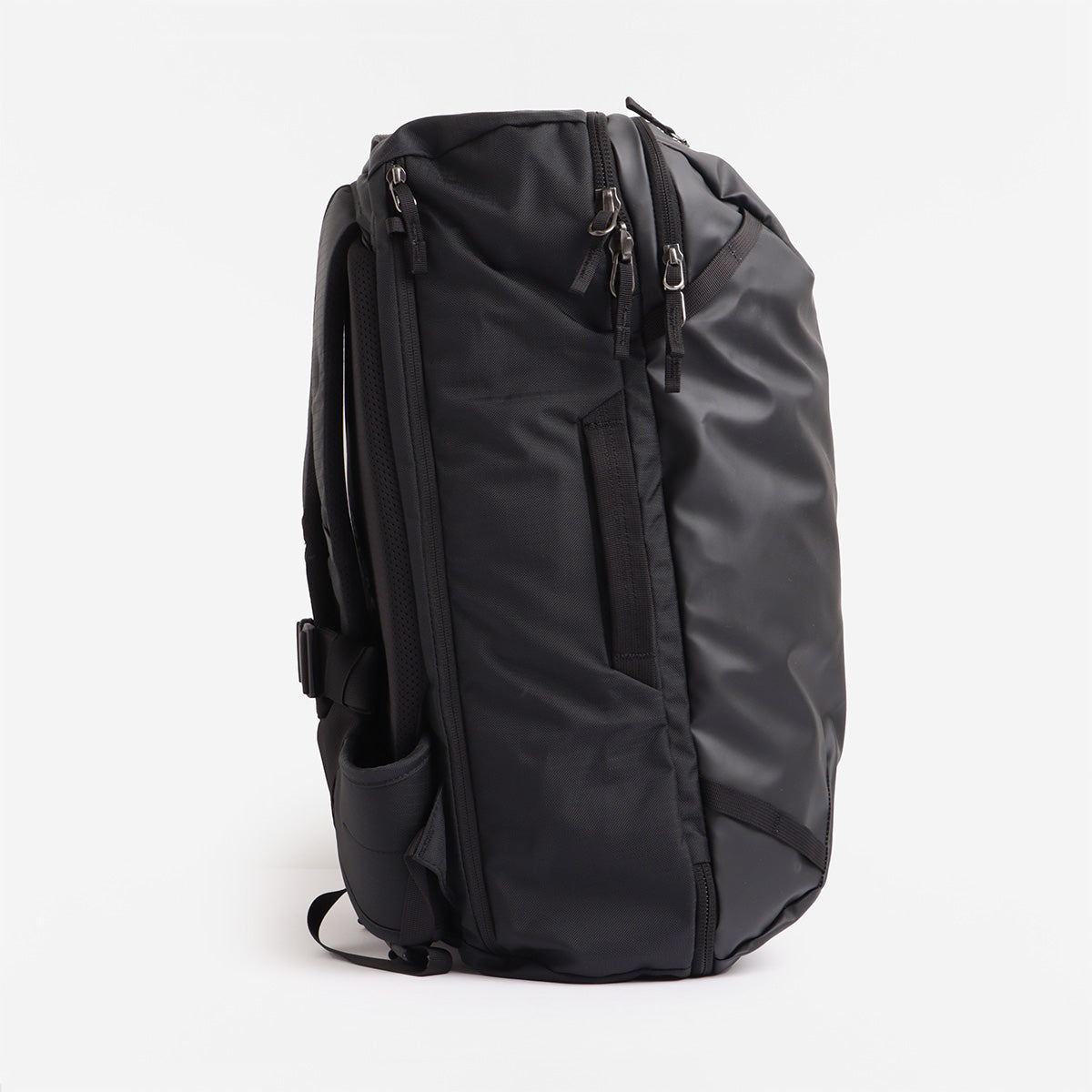 Cotopaxi Allpa 35L Travel Pack, Black, Detail Shot 4