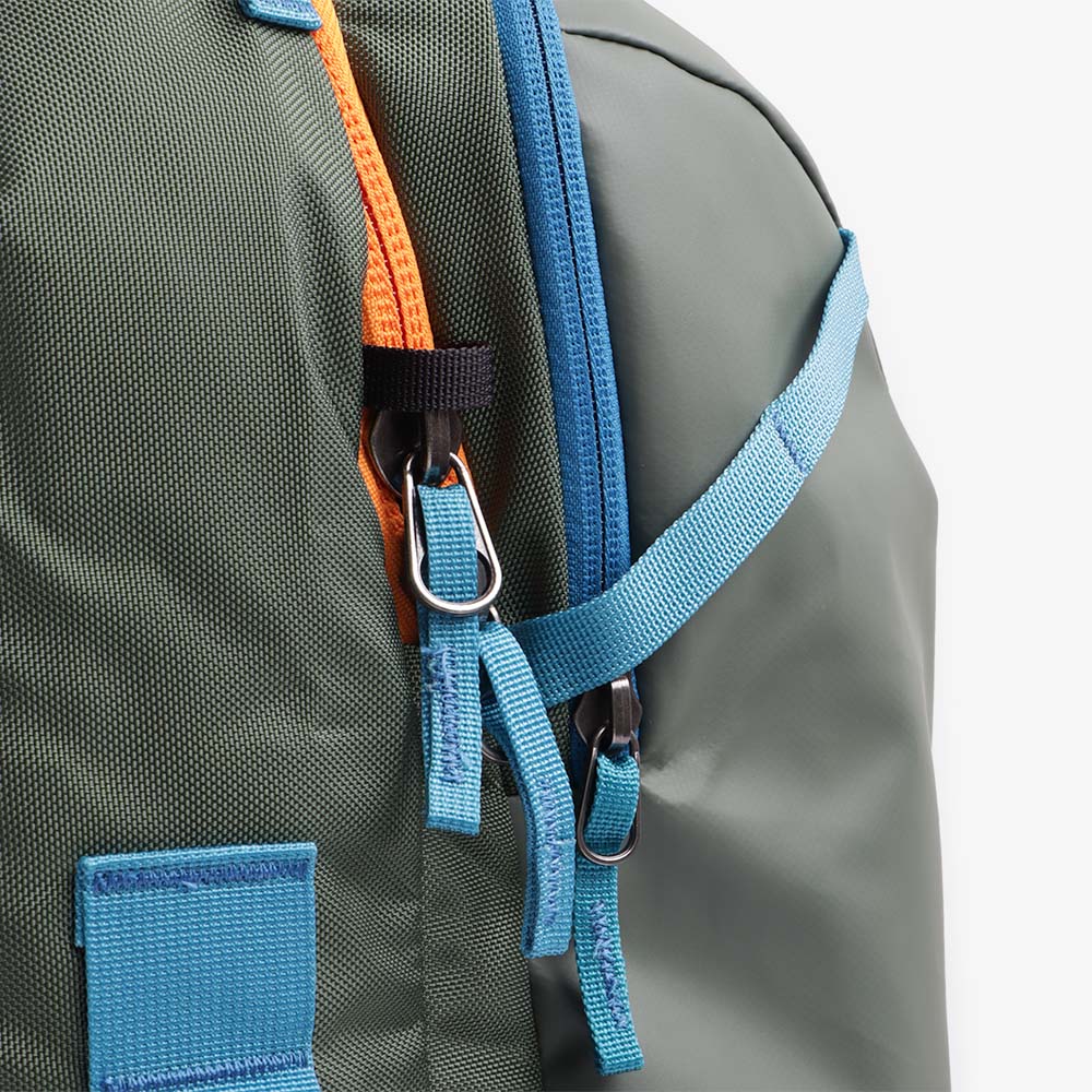 main Cotopaxi Allpa 35L Travel Pack, Spruce, Detail Shot 5