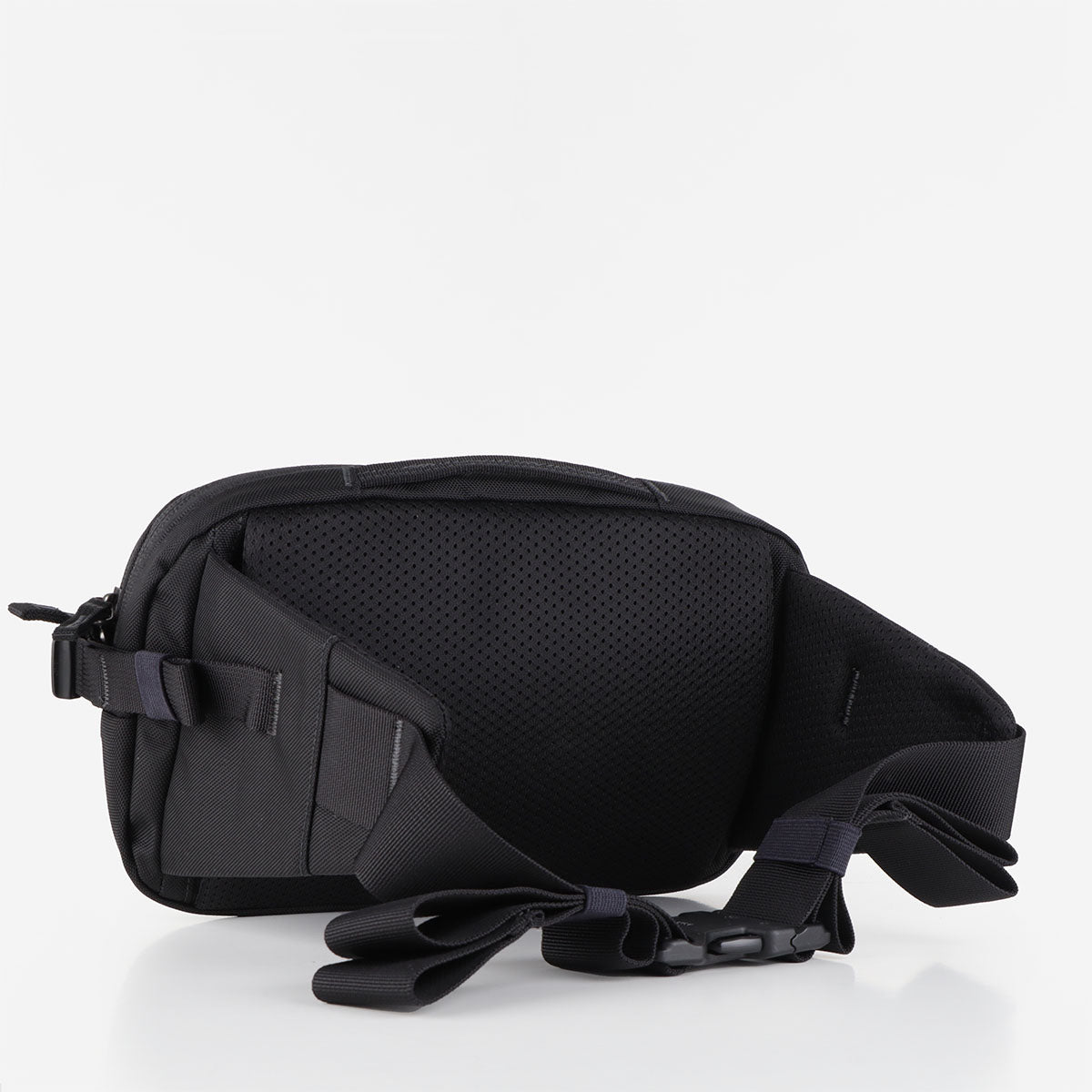 Cotopaxi Allpa X 3L Hip Pack, Black, Detail Shot 3