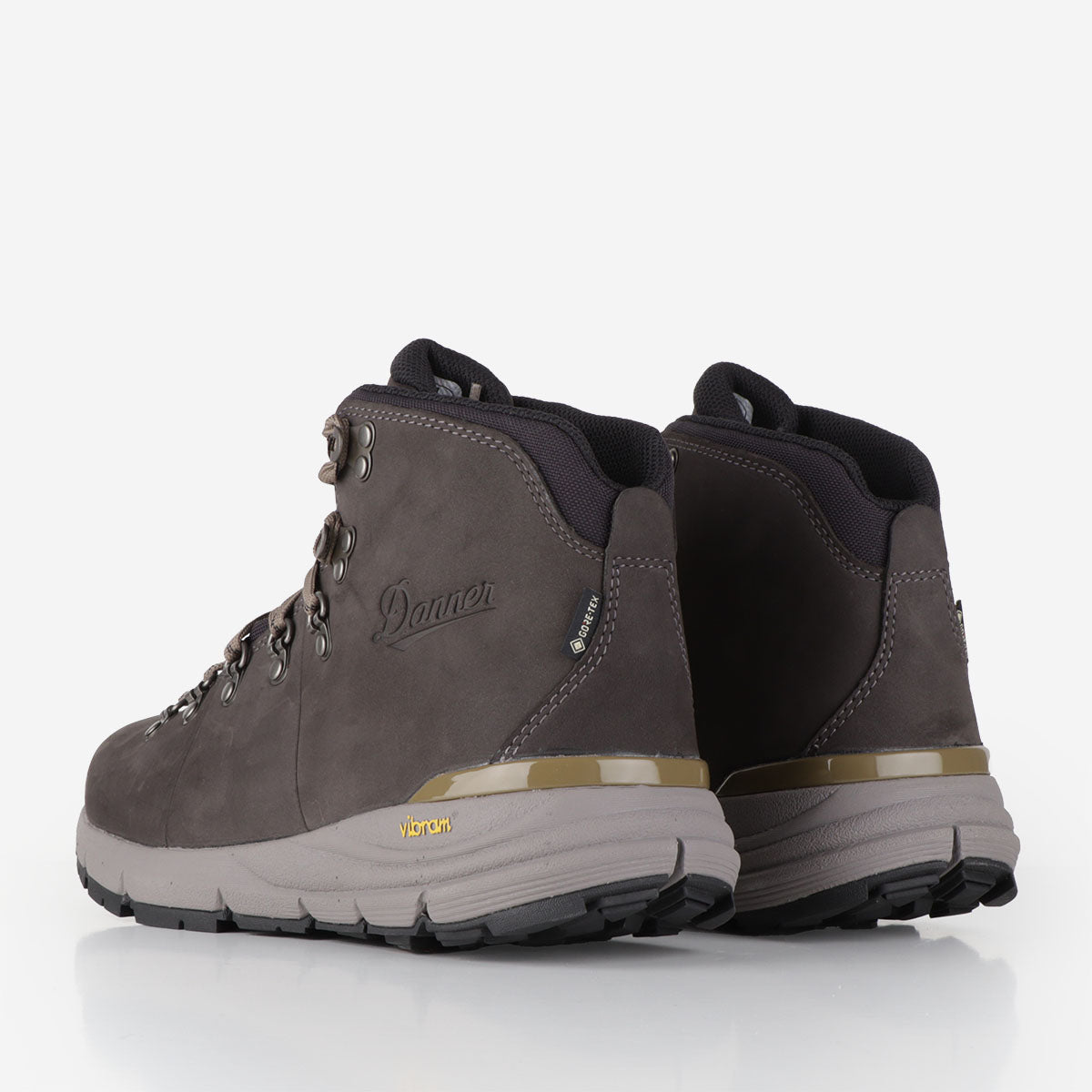 main Danner Mountain 600 Leaf GTX Shoe - D Standard fit, Obsidian Kangaroo, Detail Shot 3