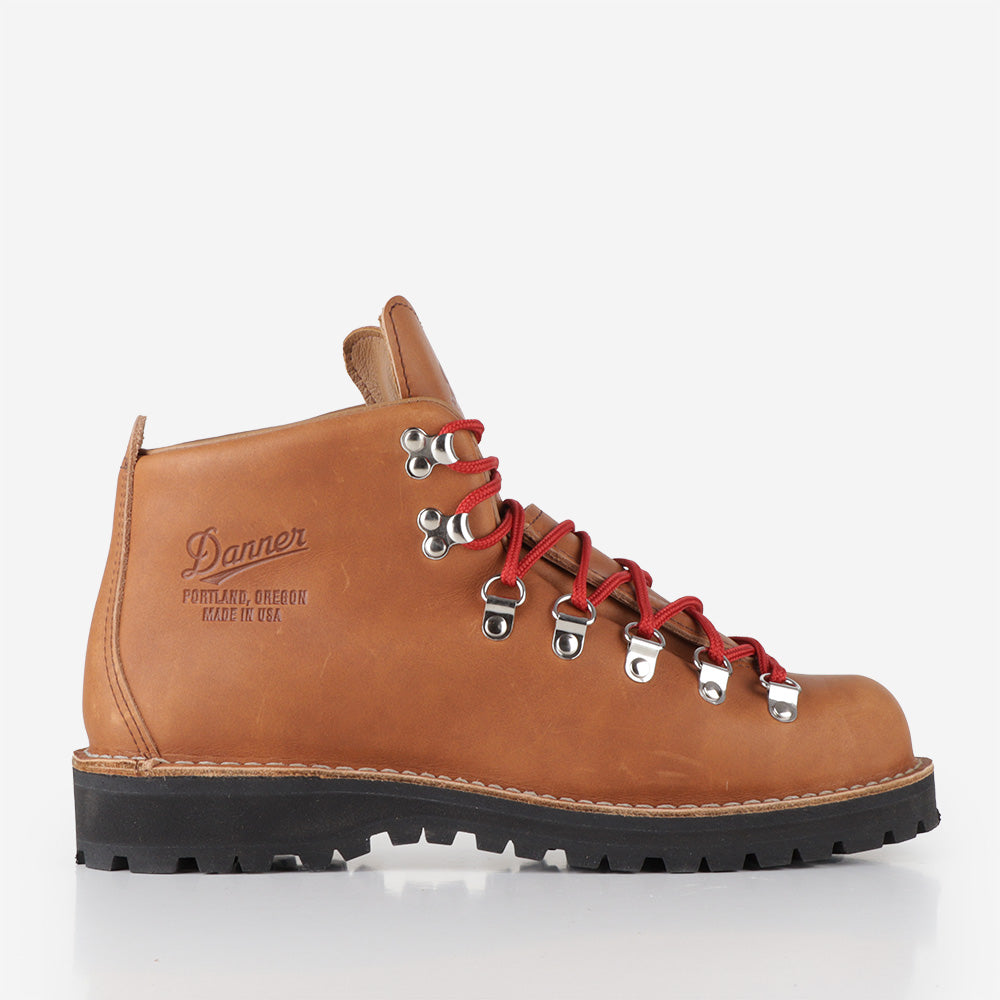 Danner Mountain Light Boots - Cascade Clovis – Urban Industry