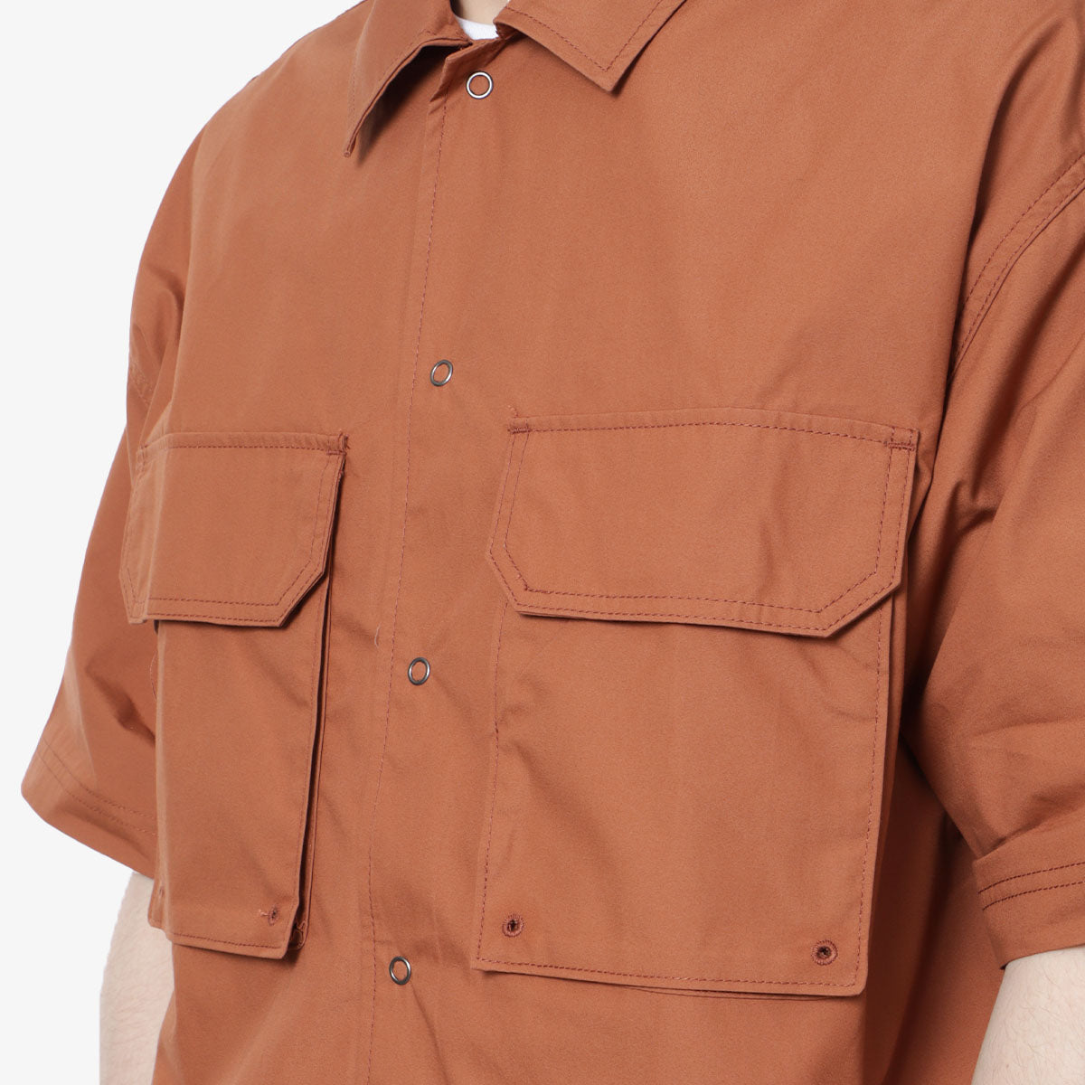 main Dickies Fishersville Shirt, Mocha Bisque, Detail Shot 2