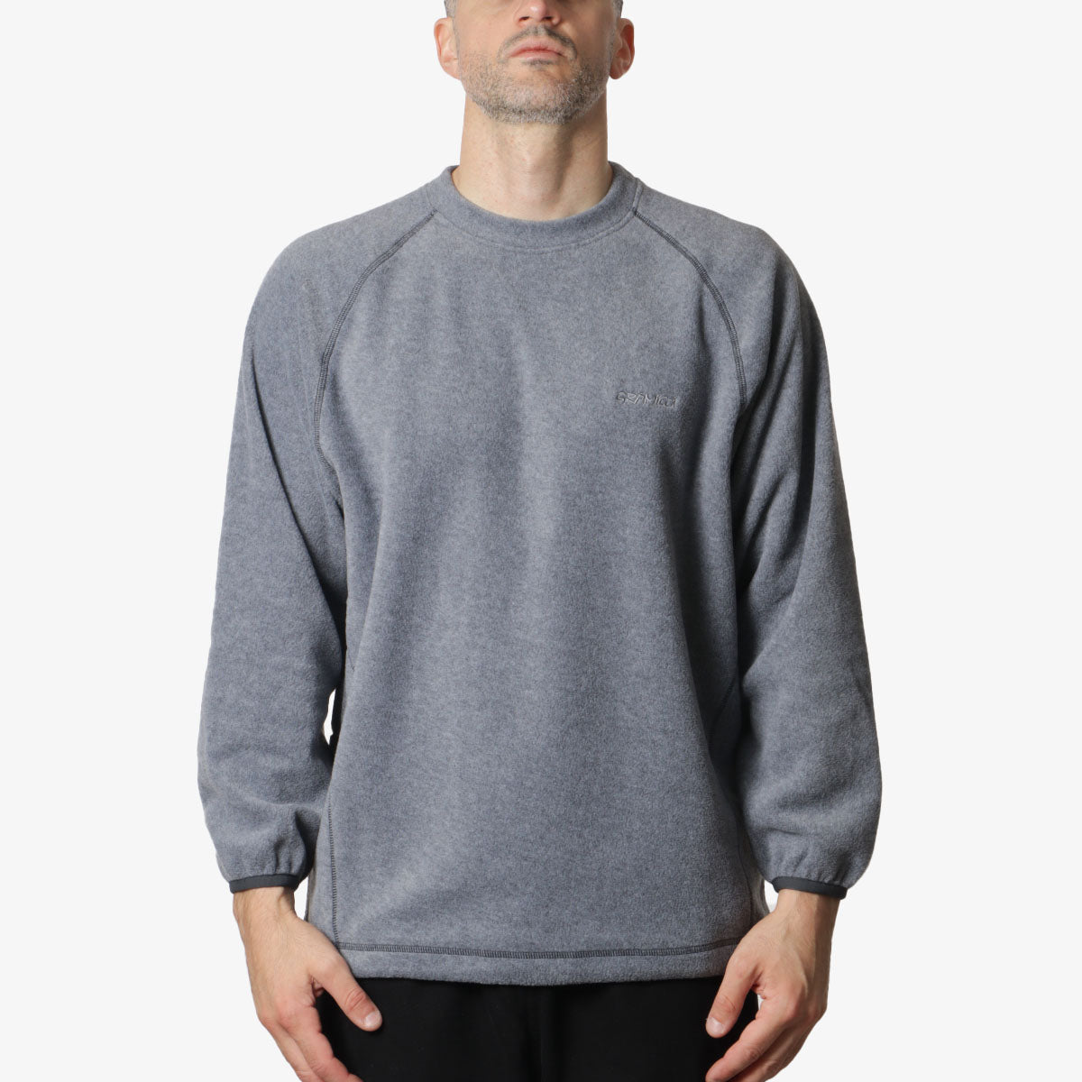 Gramicci Fleece Raglan Crew Sweatshirt, Heather Charcoal, Detail Shot 1