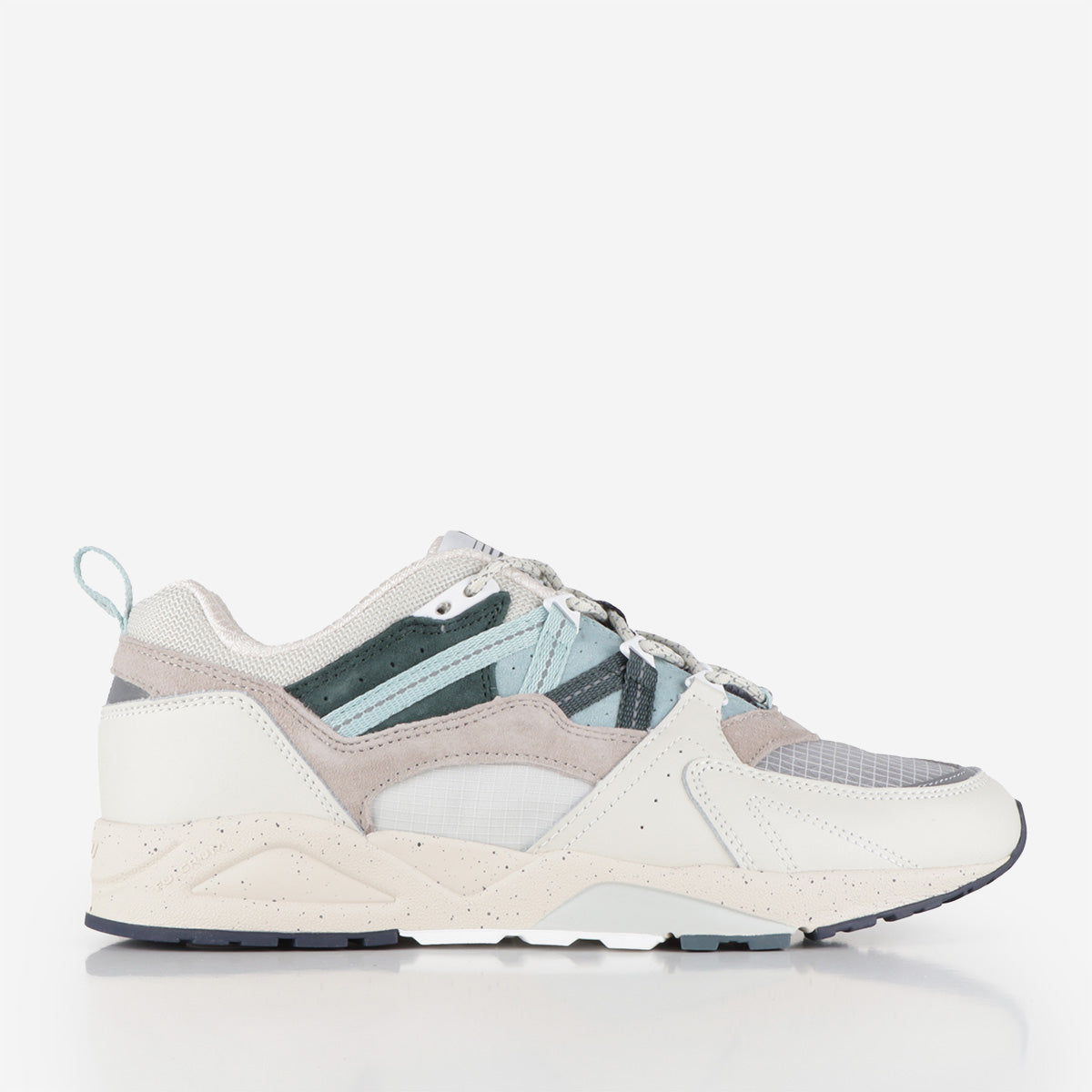 main Karhu Fusion 2.0 'Flow State Pack' Shoes, Lily White Surf Spray, Detail Shot 1