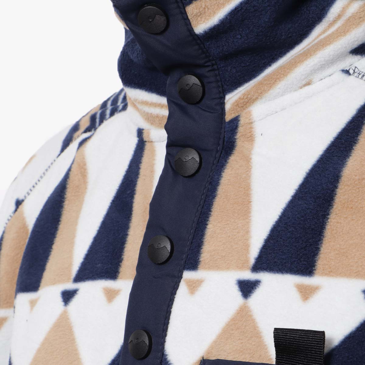 main Kavu Teannaway Mock Neck Fleece, Peaks Line, Detail Shot 3