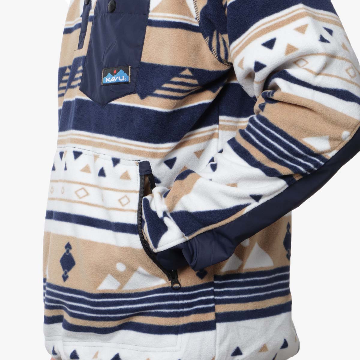 main Kavu Teannaway Mock Neck Fleece, Peaks Line, Detail Shot 4