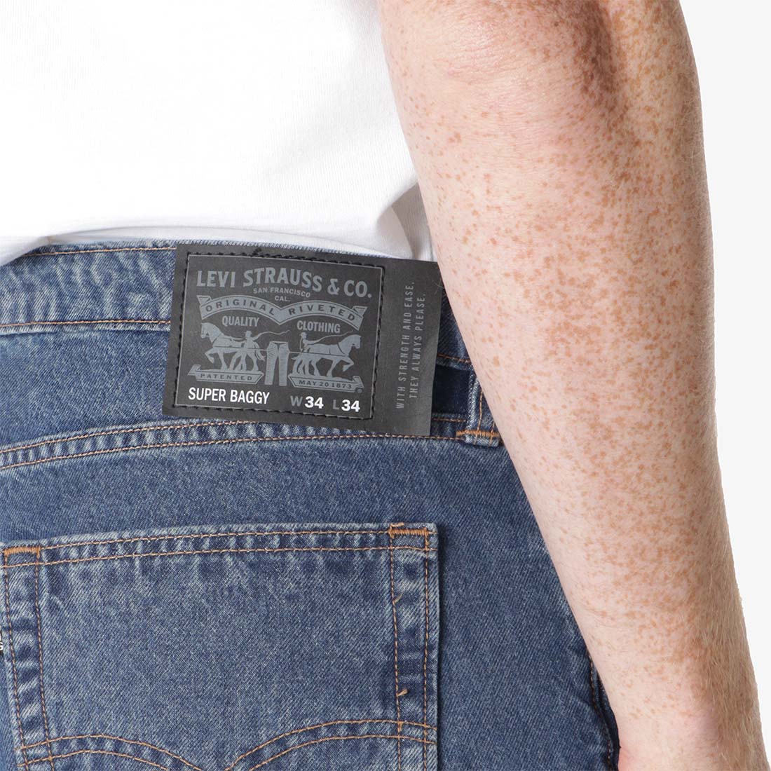 main Levi's Skateboarding Super Baggy Jeans