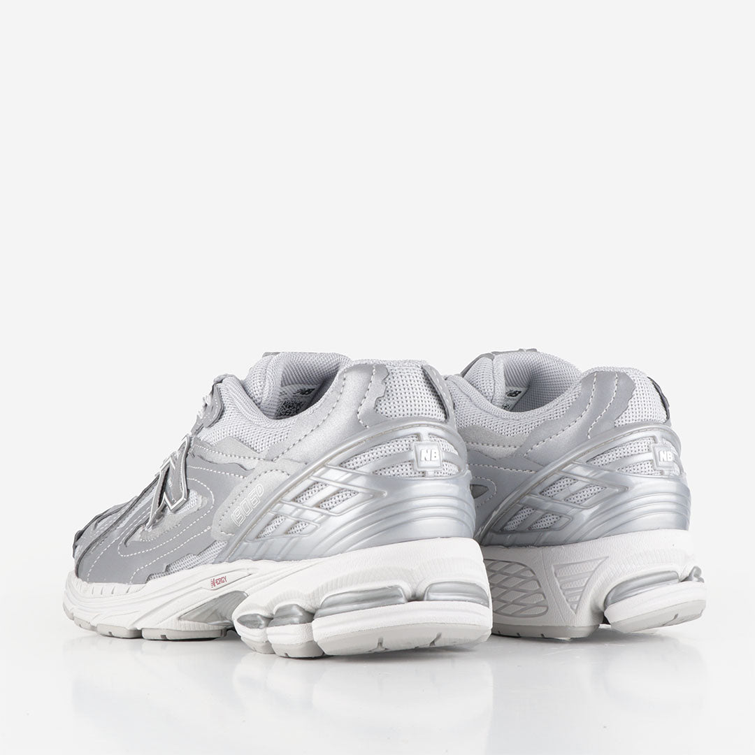 Metallic best sale new balance