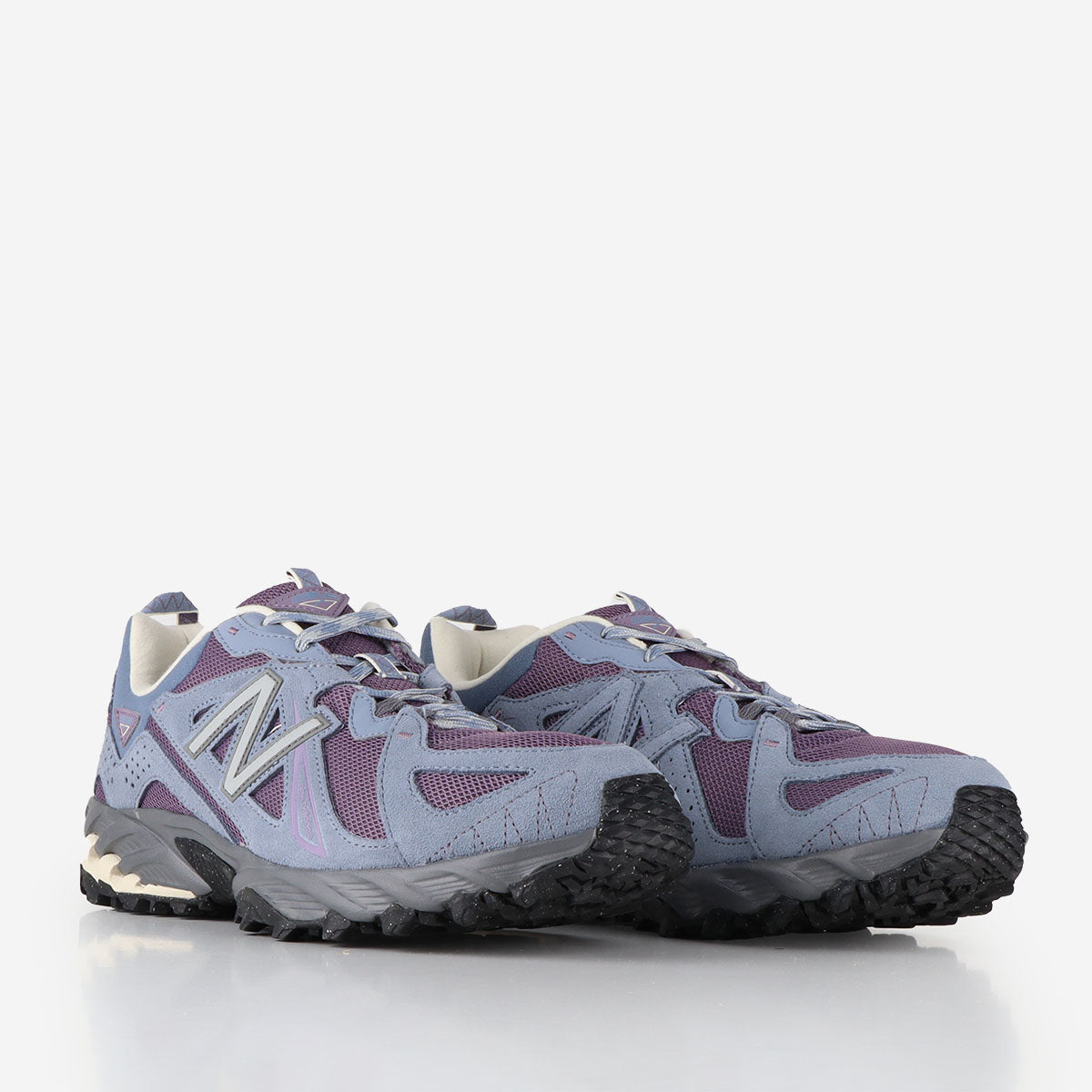 Pink grey best sale new balance shoes