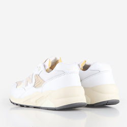 thumbnail New Balance MT580VTG Shoes, White White, Detail Shot 3