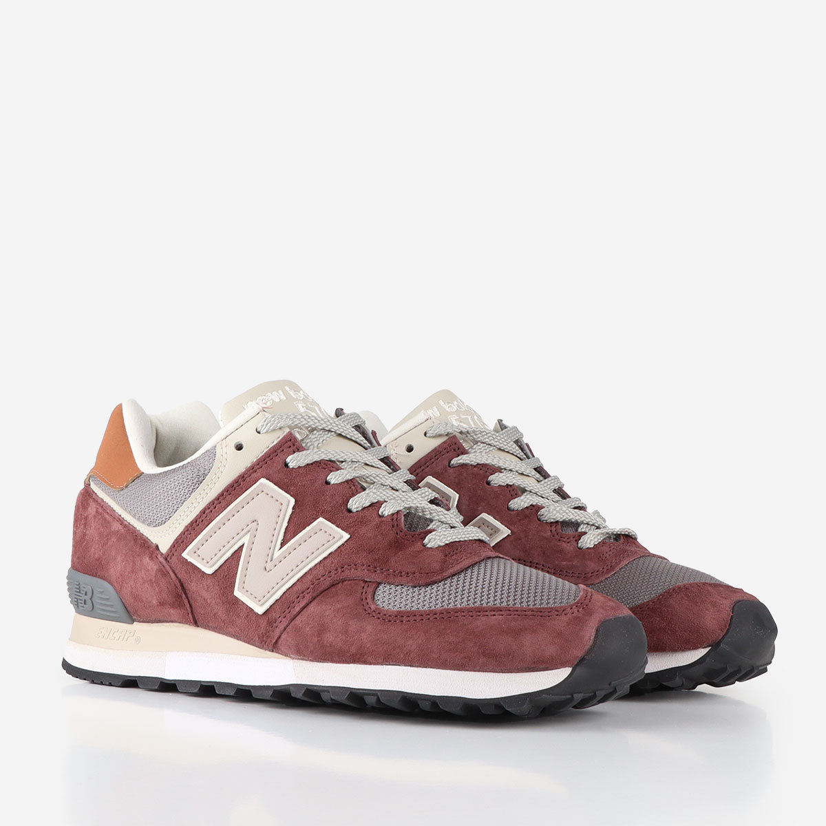 New balance sales falcon