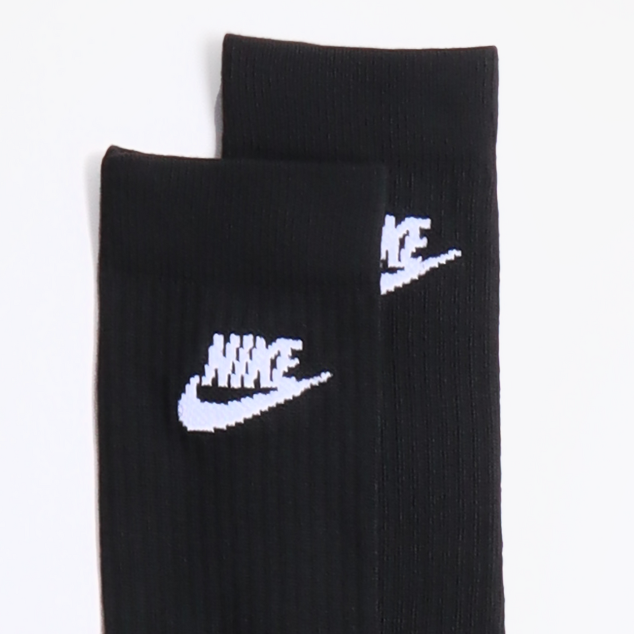 main Nike Sportswear Everyday Essential Crew Socks 3-Pack, Black White, Detail Shot 2