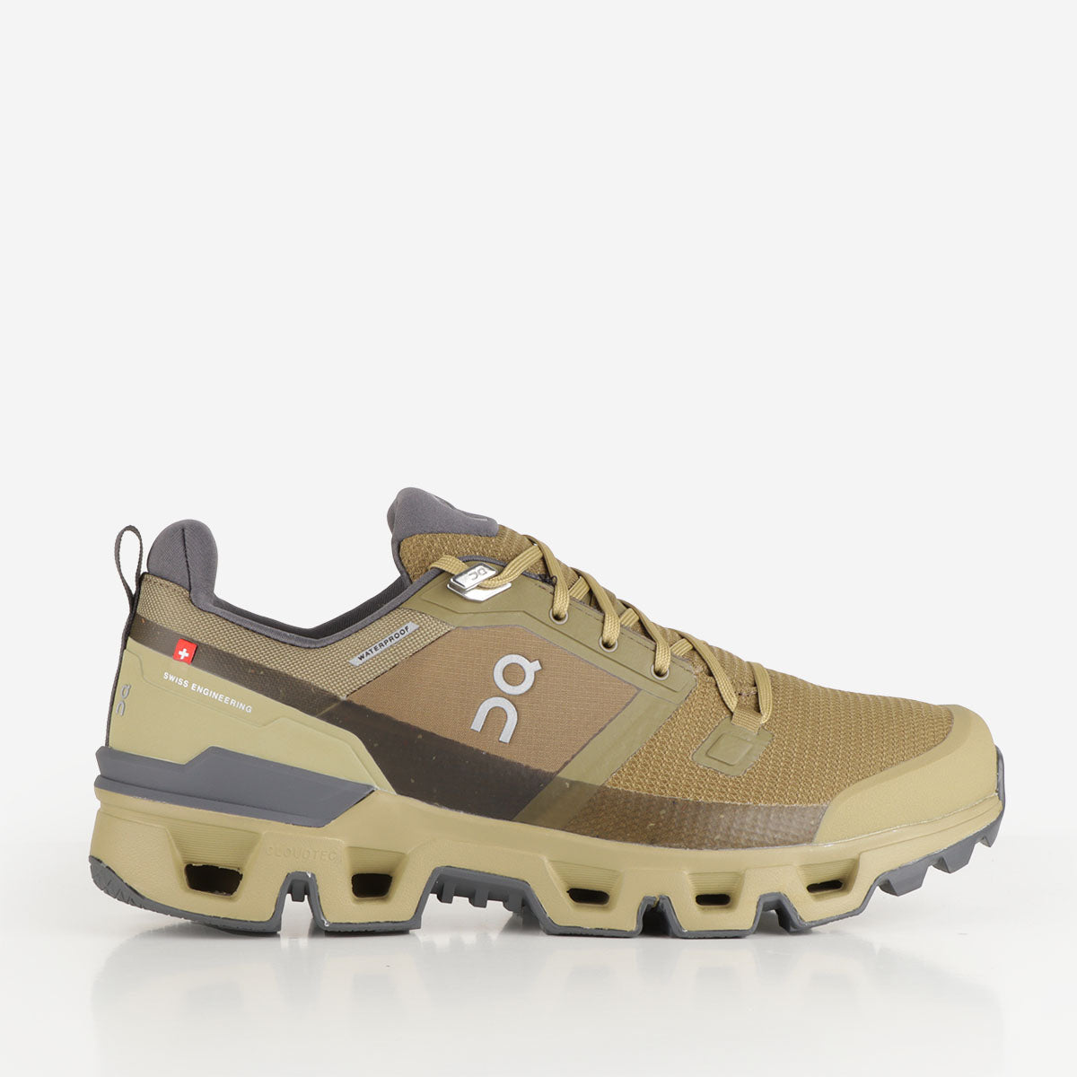 ON Cloudwander Waterproof Shoes Hunter Safari Urban Industry