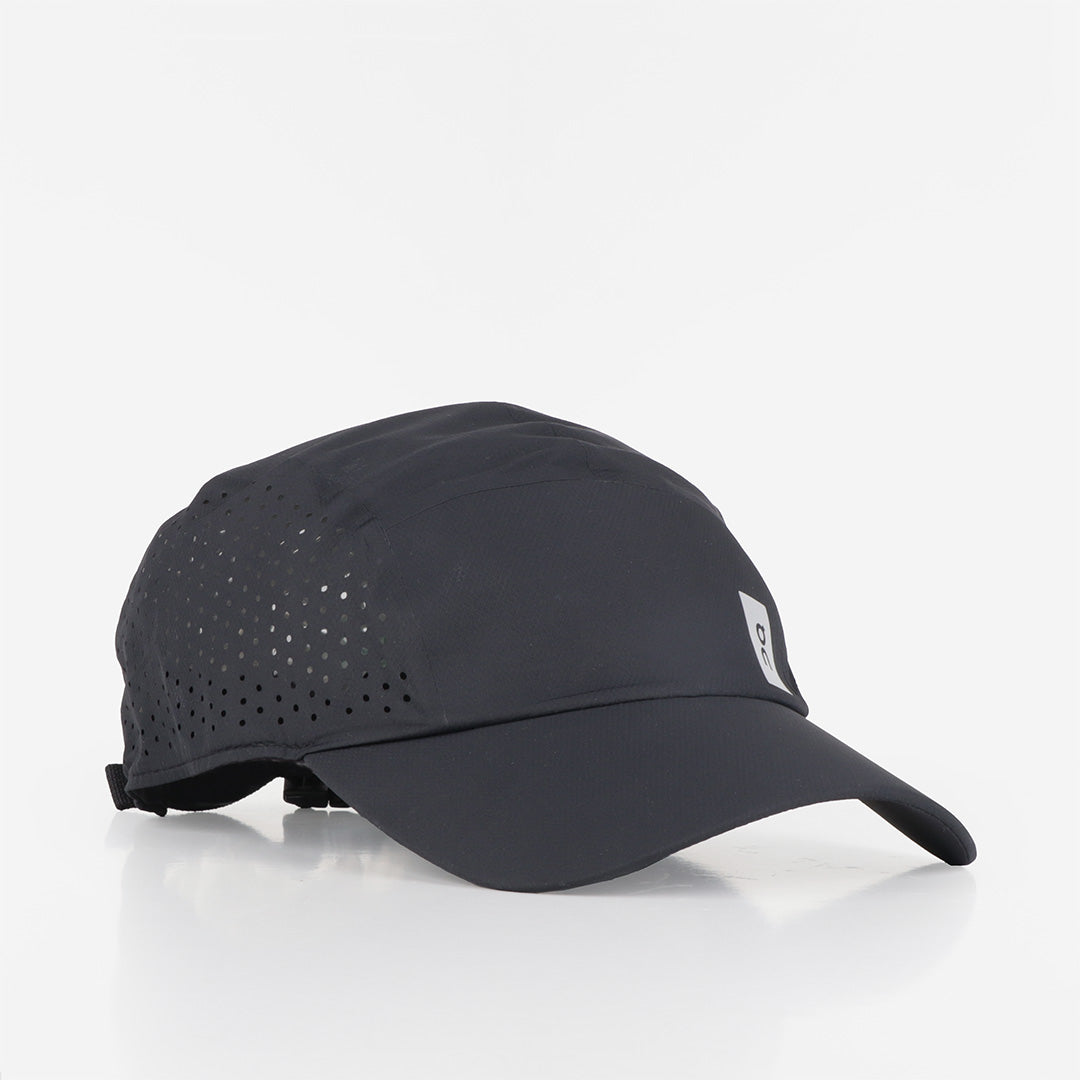 main ON Lightweight Cap, Black, Detail Shot 1