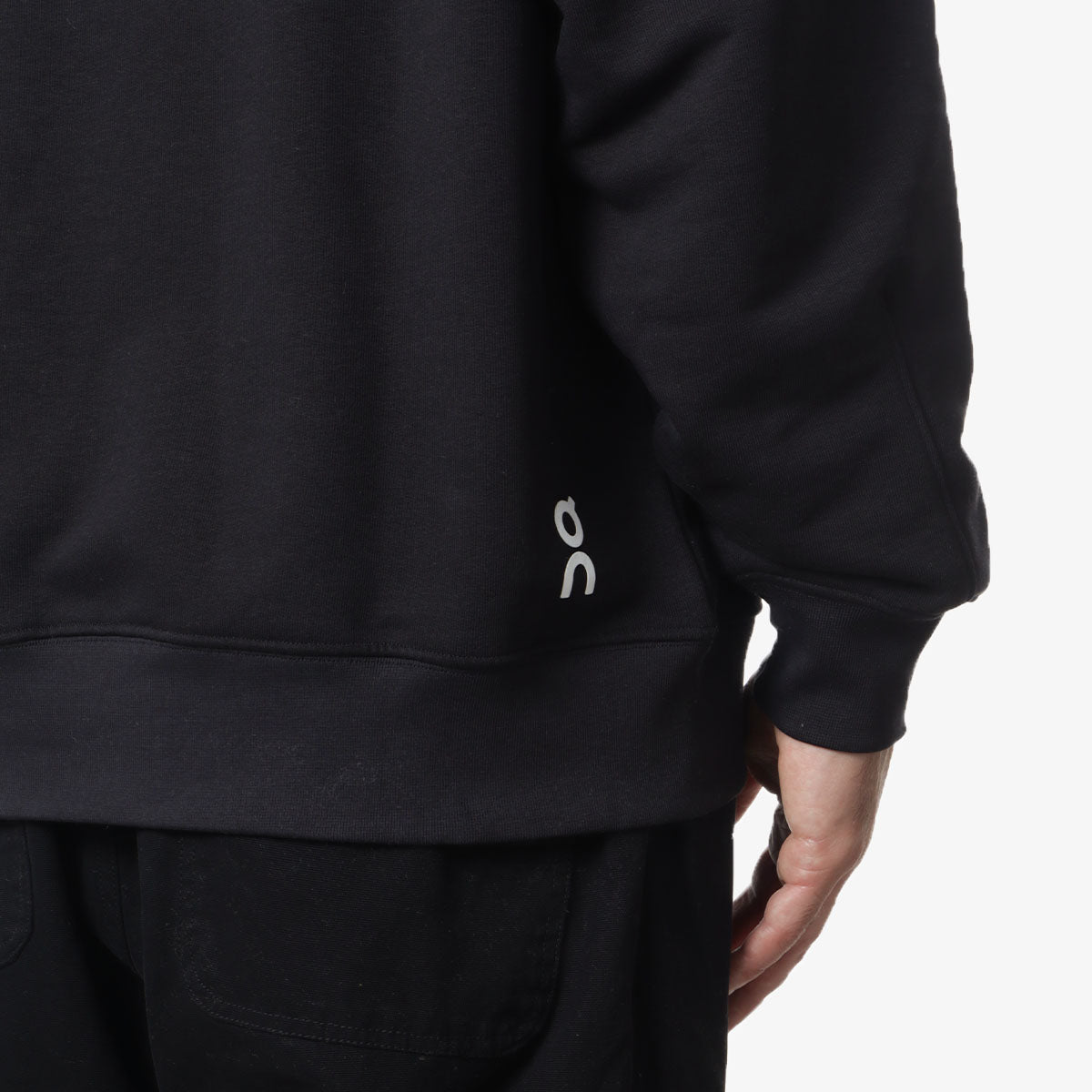 ON Club Hoodie, Black, Detail Shot 5