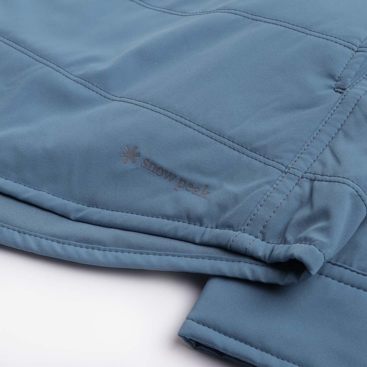 main Snow Peak Flexible Insulated Shirt, Light Blue, Detail Shot 3