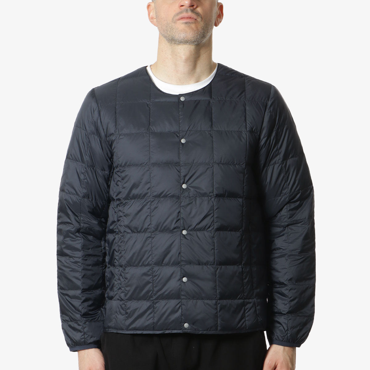 main Taion Crew Neck Button Down Jacket