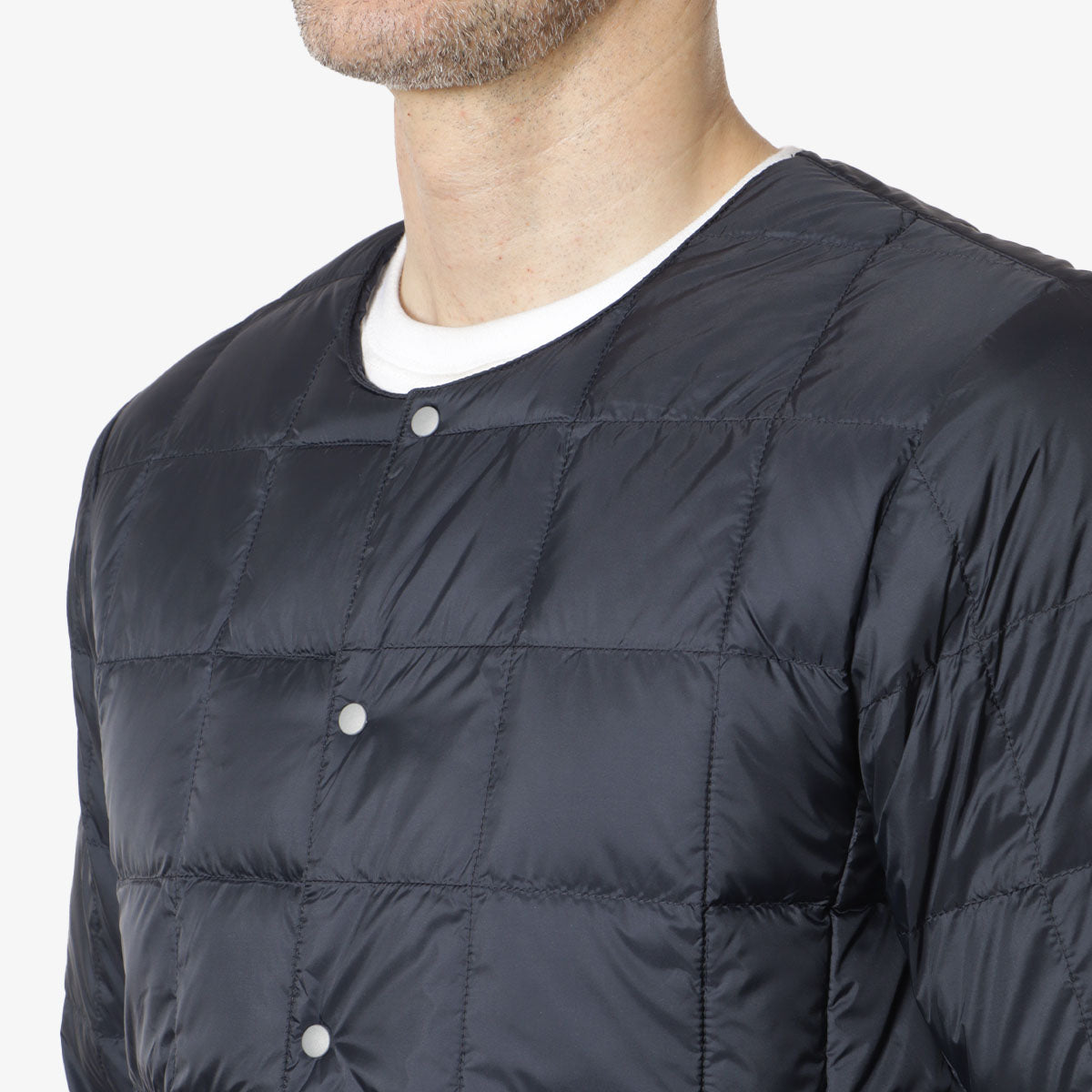 Taion Crew Neck Button Down Jacket