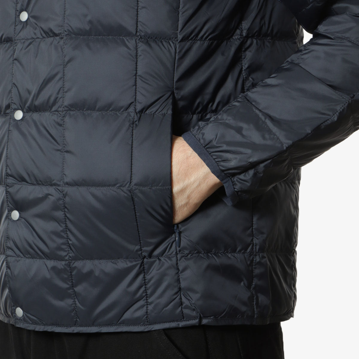 Taion Crew Neck Button Down Jacket