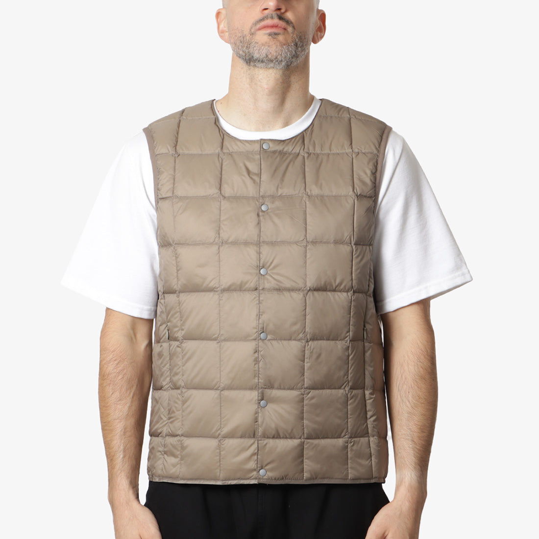 Taion Crew Neck Button Down Vest