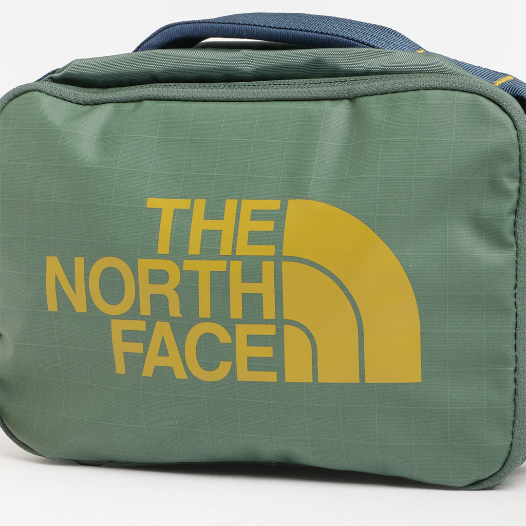 The North Face Base Camp Voyager Toiletry Kit