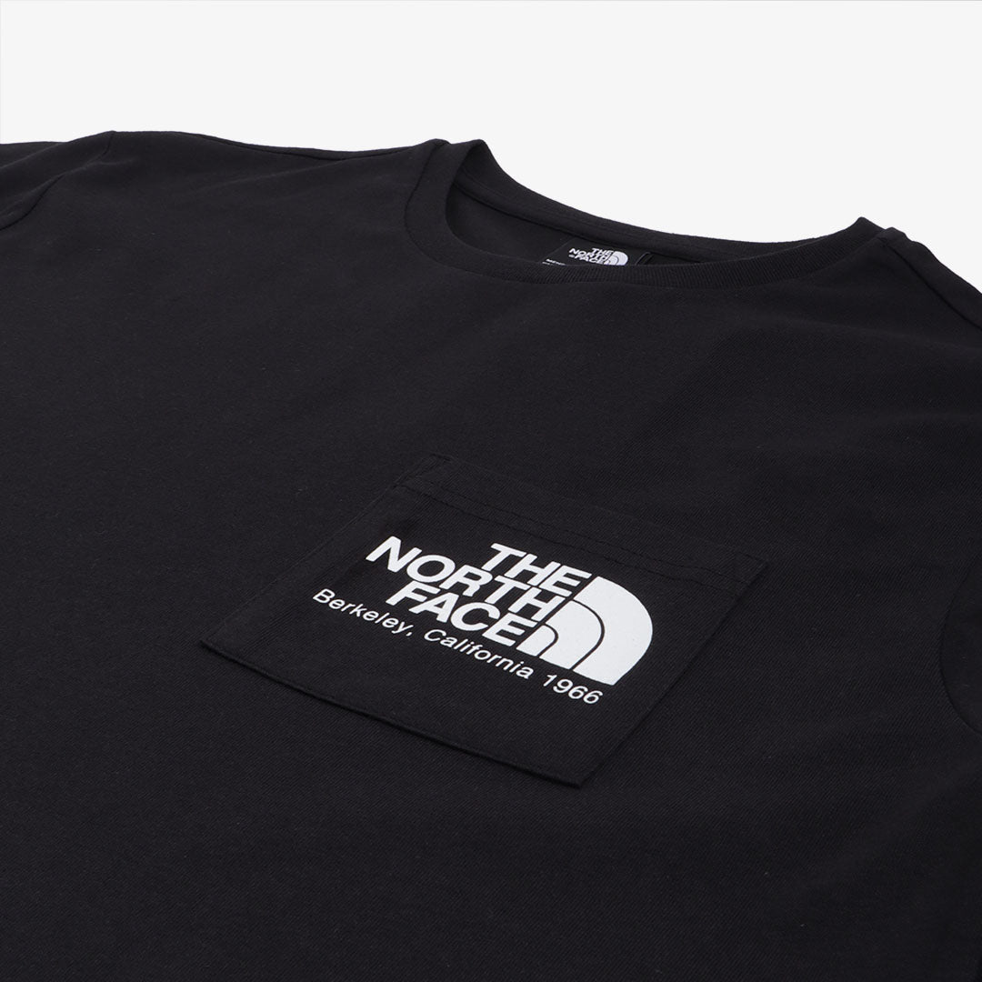 main The North Face Berkeley California Pocket T-Shirt, TNF Black, Detail Shot 2