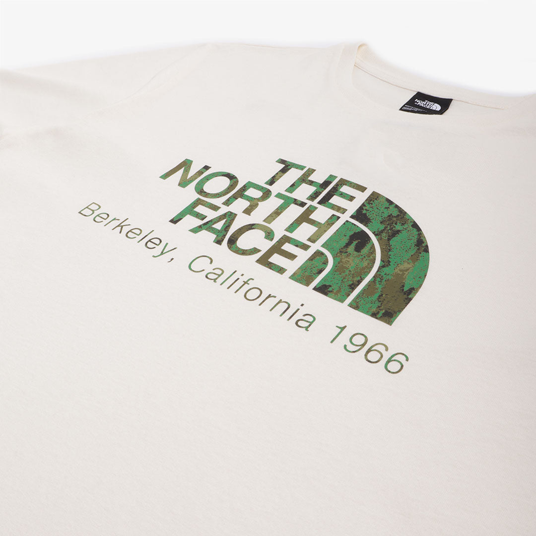 The North Face Berkeley California T-Shirt - White Dune/Optic 