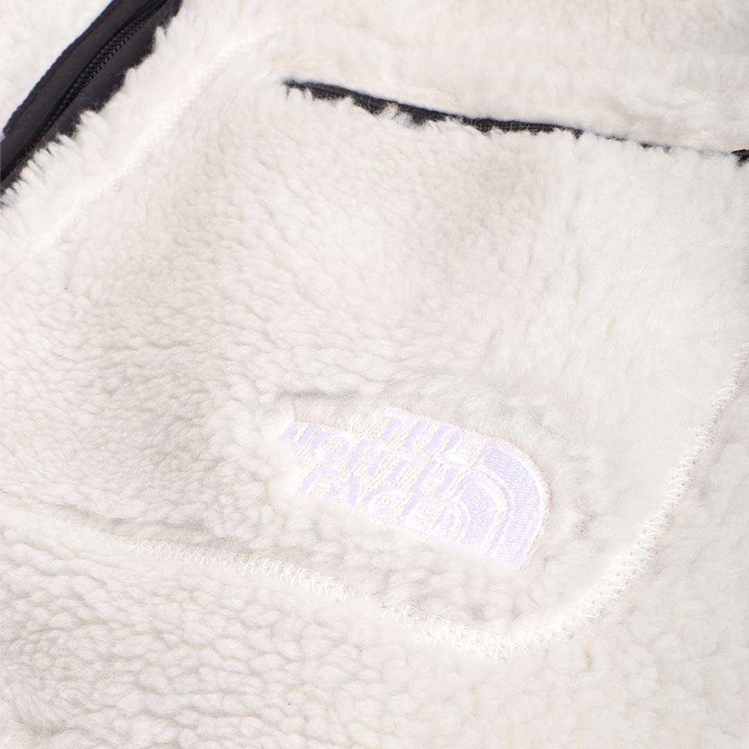 North face white hot sale fuzzy jacket