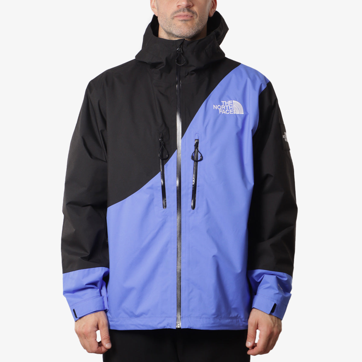 main The North Face x Yinka Ilori 2L Rainshell Jacket, TNF Black Solar Blue, Detail Shot 1