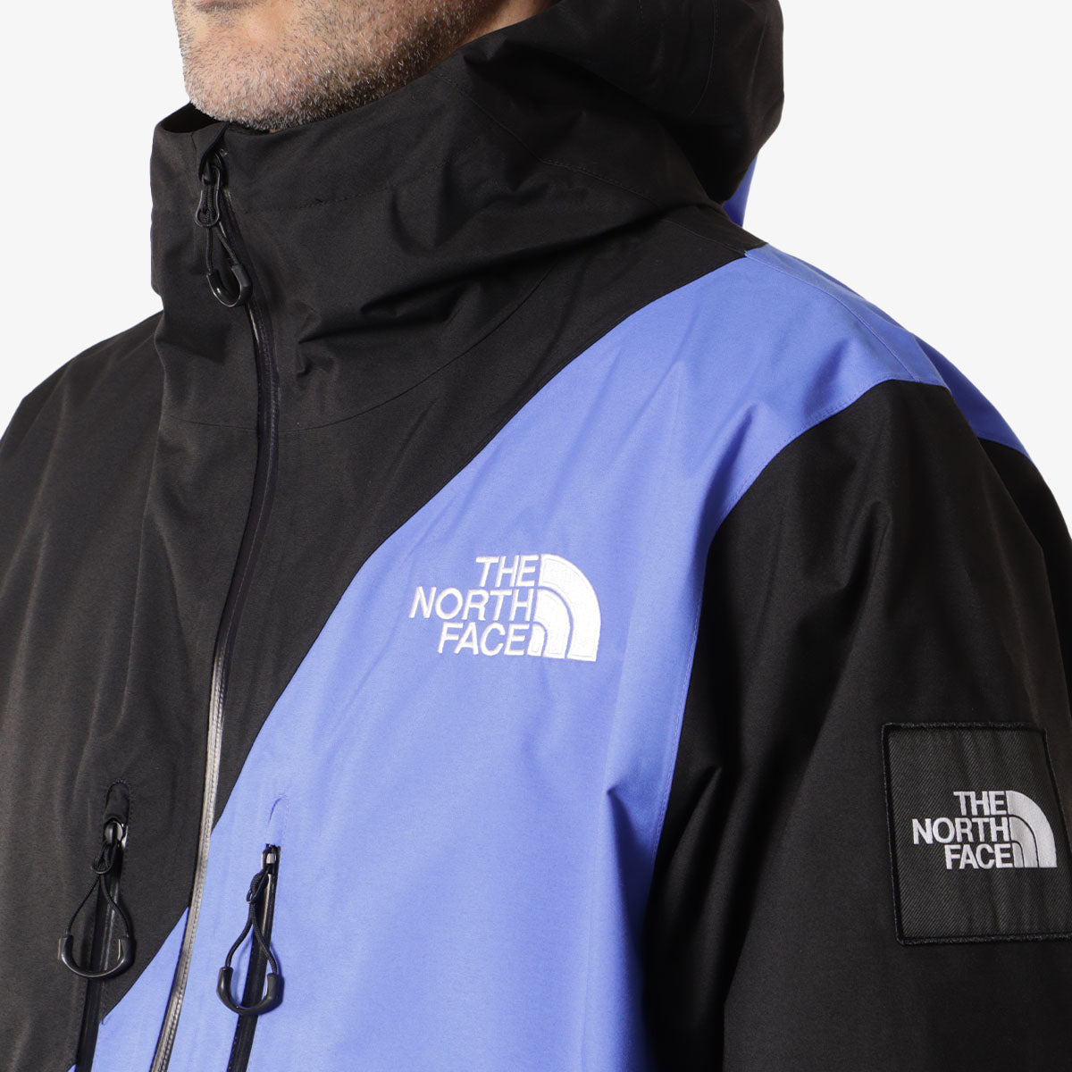 main The North Face x Yinka Ilori 2L Rainshell Jacket, TNF Black Solar Blue, Detail Shot 2