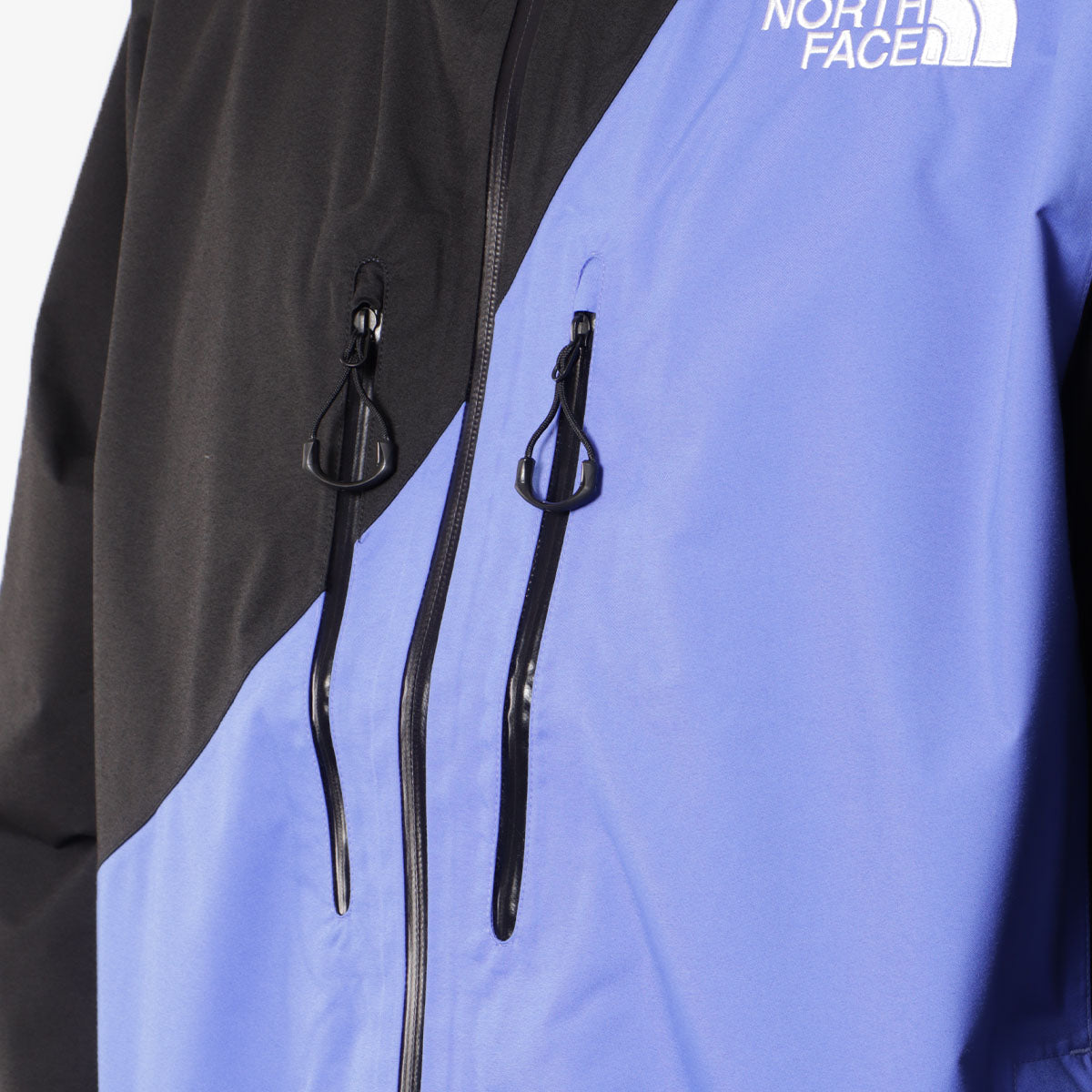 main The North Face x Yinka Ilori 2L Rainshell Jacket, TNF Black Solar Blue, Detail Shot 3