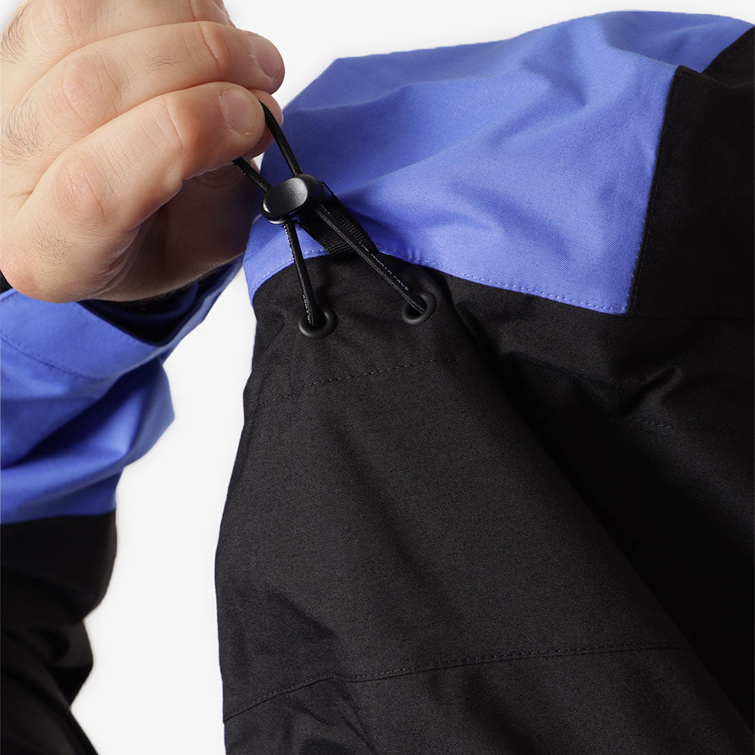 main The North Face x Yinka Ilori 2L Rainshell Jacket, TNF Black Solar Blue, Detail Shot 7