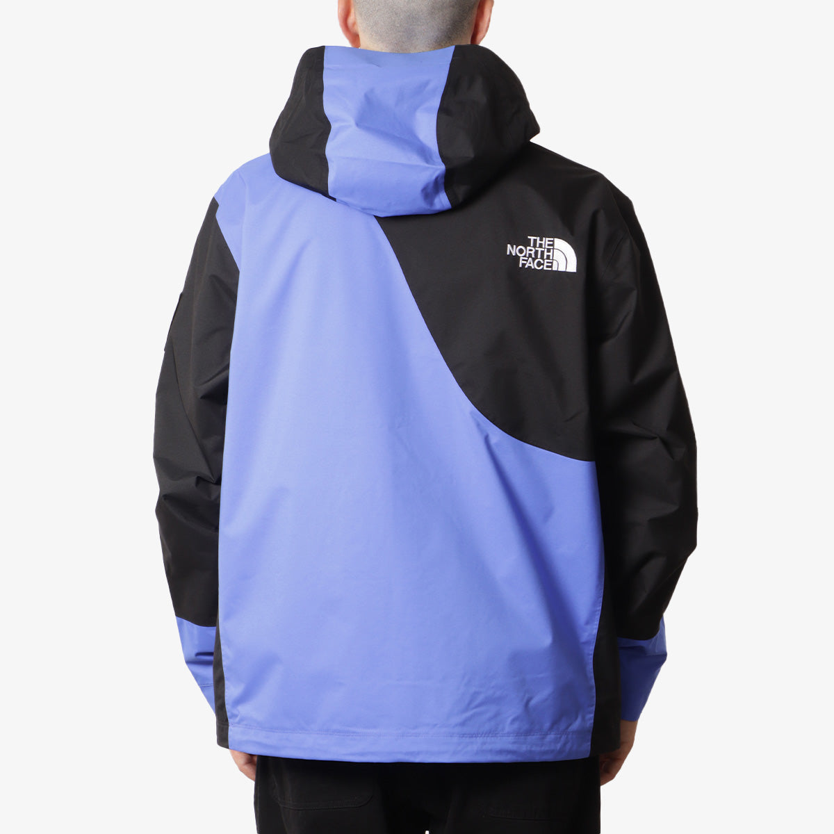 main The North Face x Yinka Ilori 2L Rainshell Jacket, TNF Black Solar Blue, Detail Shot 8