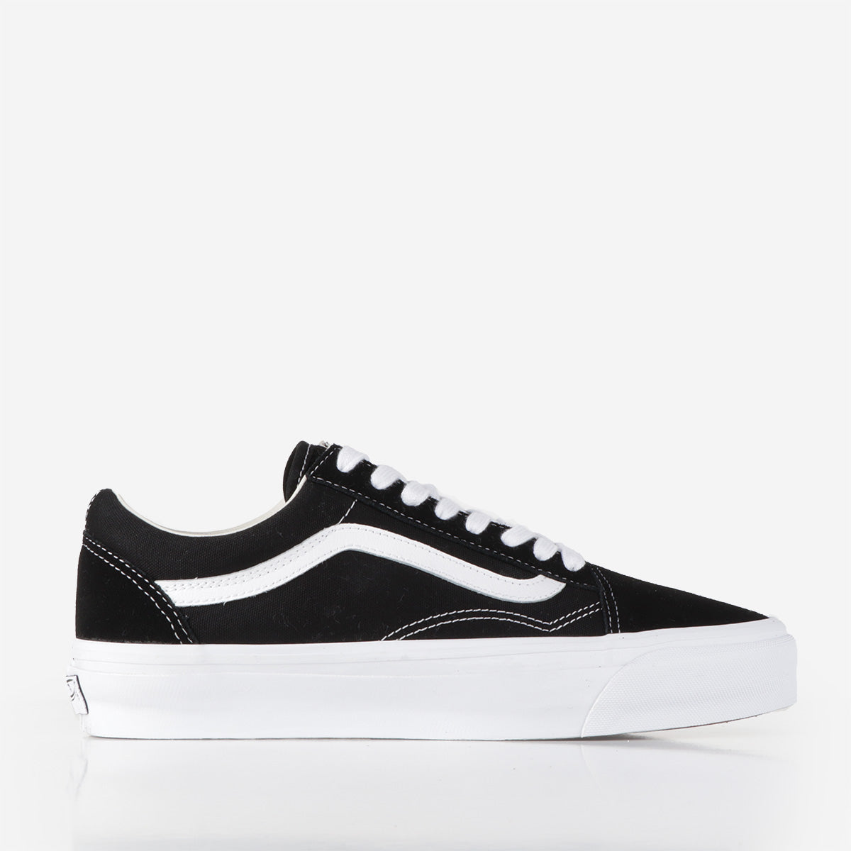 main Vans Premium Old Skool 36 Shoes, LX Black White, Detail Shot 1