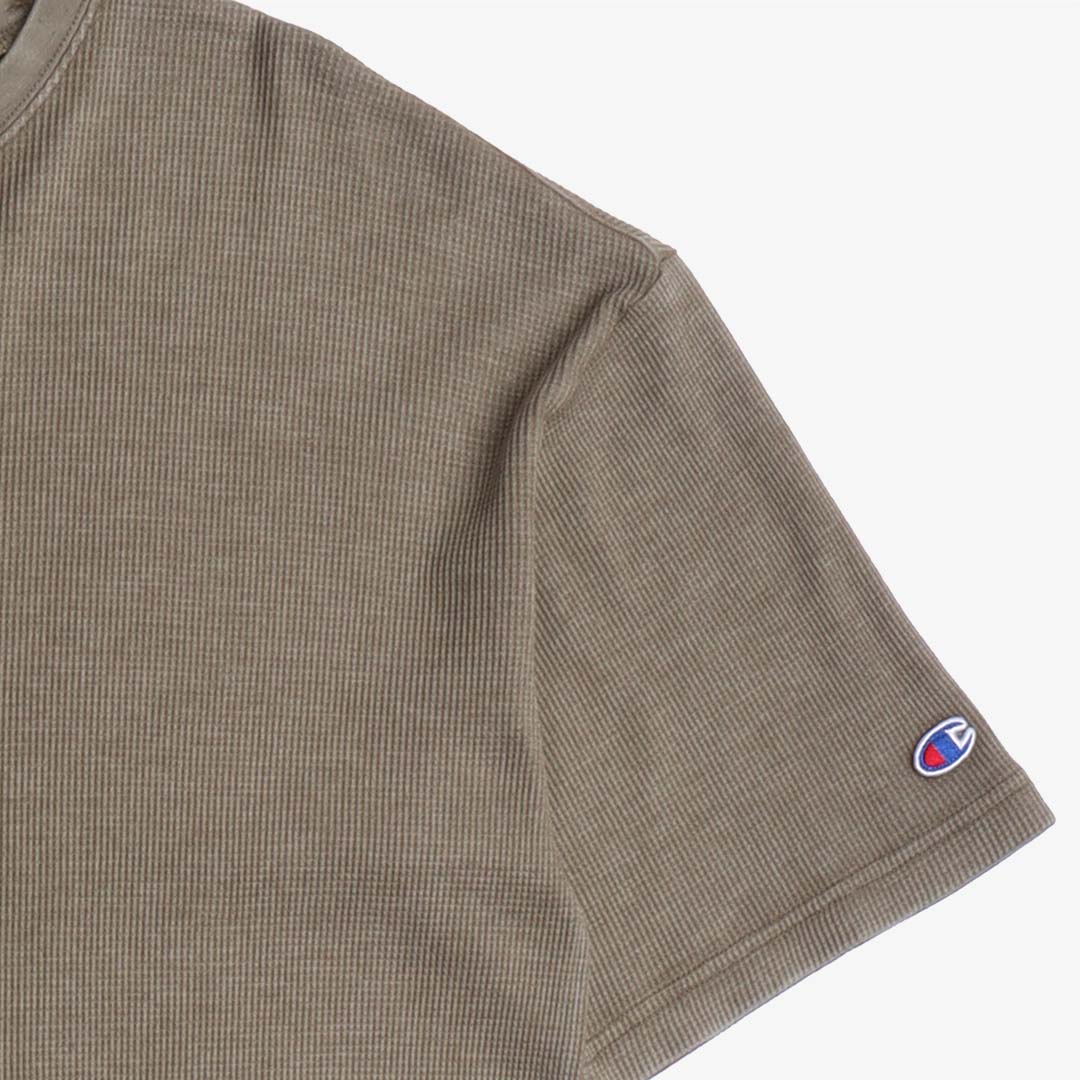 Champion t shirt outlet khaki